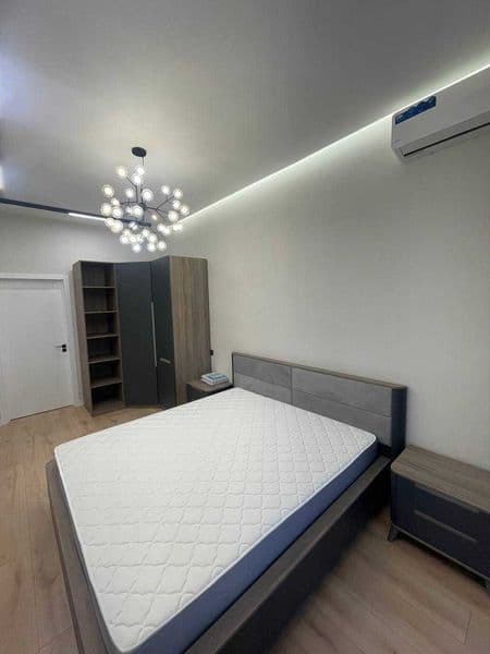 Сдается в аренду просторная квартира, 2 этаж, планировка вкл — фото 5