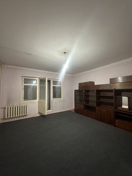 Gofur Gulom metrobekati ganga mostiga 5 minutlik yol <br />
