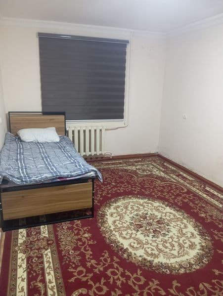 Чилонзор 2 квартил Арнасой кучаси 1 хона кирпичней дом.уйда 
