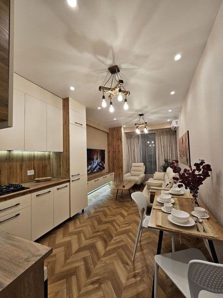 Ориентир 8 роддом<br />
Новая квартира <br />
Есть депозит 9