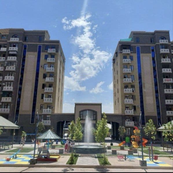 Grin houseda ijaraga uy bor  student qizlar uchun kelishilga