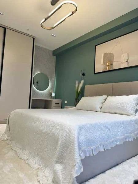 Район ;<br />
Адрес :<br />
<br />
2—   комнаты<br />
2—   э