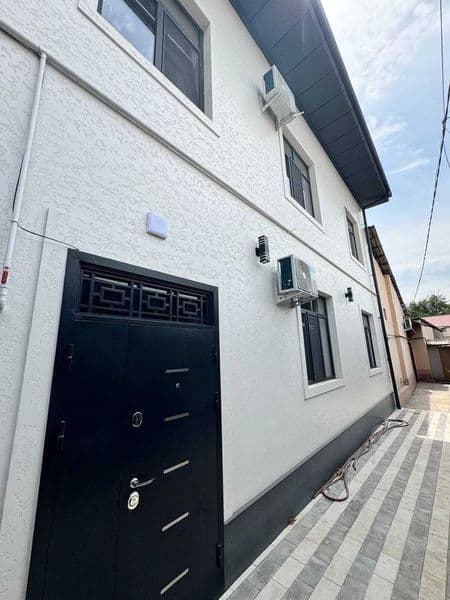 Sdayu svoyu 2 spalni 1 zal studiya na Park Furkata. 200 metr