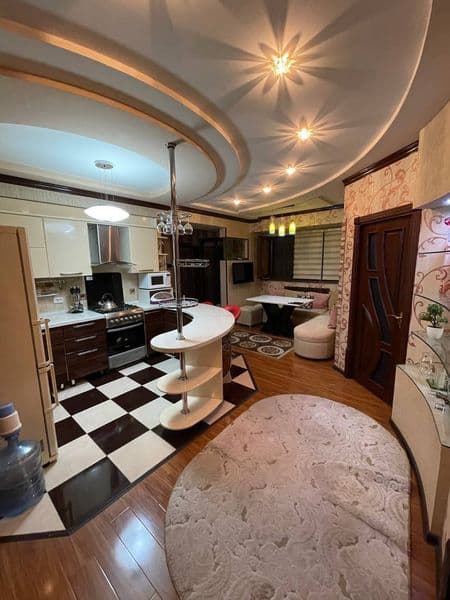 3 комнатная квартира 68кв <br />
находится в 9 итажке — фото 2