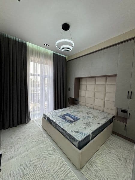 Юнусобод бадамзар <br />
Ор-р: кази махалля <br />
этаж 5<br