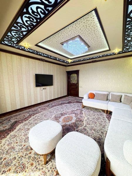 3 Комнатная Шота Руставели <br />
<br />
Адрес: Ресторан Гор