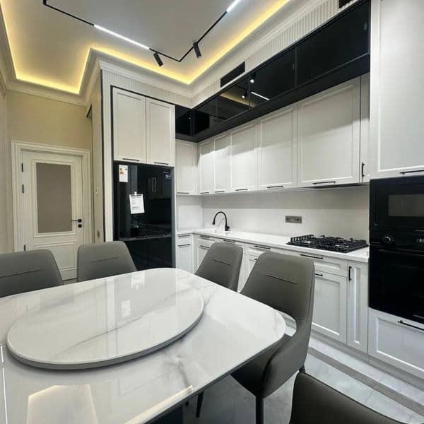 Аренда<br />
2 комнатная квартира <br />
Центр города <br /> — фото 3