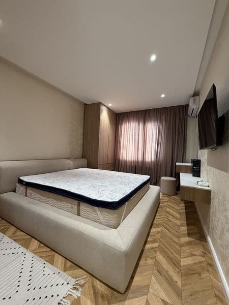 Сдается шикарная квартира в центре города<br />
<br />
Район