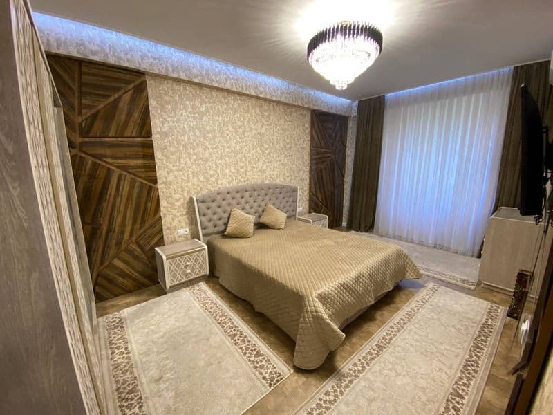 Яккасарайский район Ул. Абдулла Каххара. Ориентир: BMW, Ista