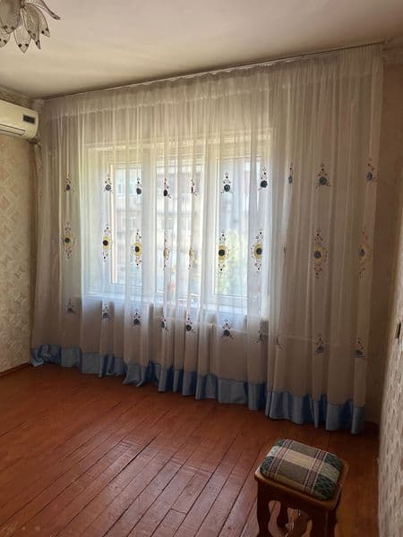 Ижарага 3/3/4 юнус обод 18 кв да  жойлашган