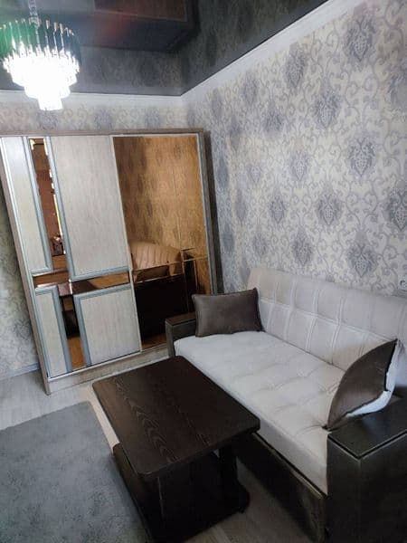 Аренда!!! 1 комнатная на 2 этаже 4 кирпичного дома  бывшее с — фото 2