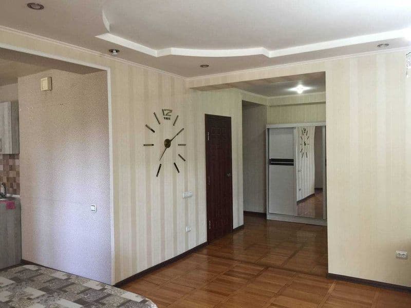 уютная 2-х комнатная квартира,теплая,полностью обставлена дл — фото 2