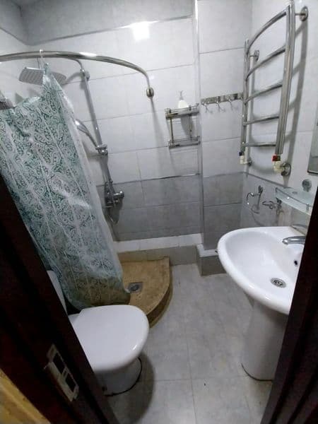 Олмазор туманида 2 этаж 4 хона хамма шароит бор 2та сан узел — фото 5