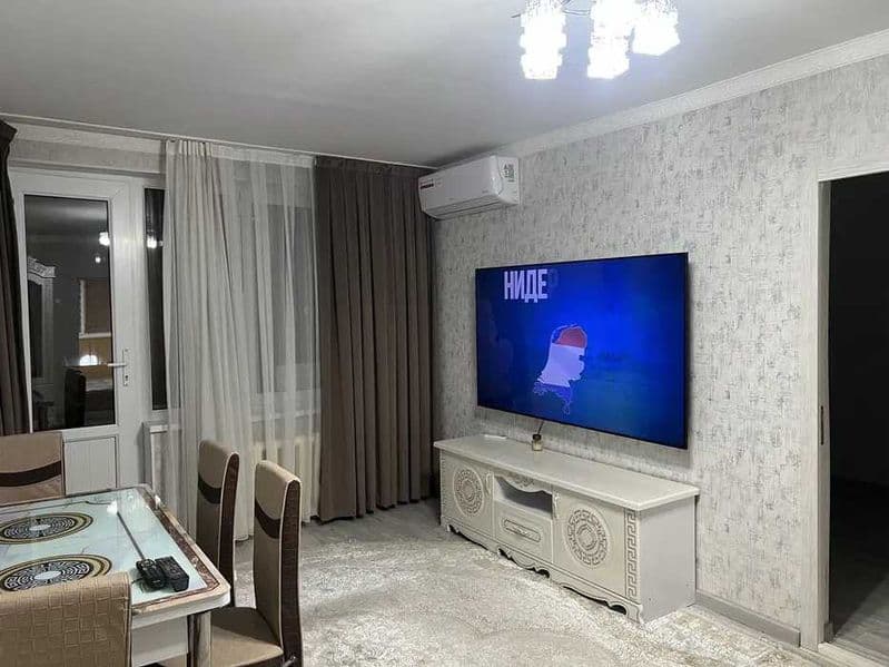 Район: Чиланзарский<br />
Адрес: новза<br />
<br />
Комнат: 