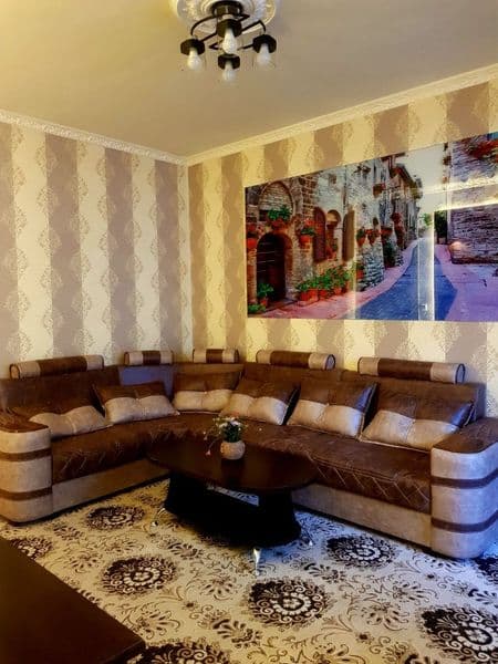 Сдаётся квартира <br />
Чиланзар 6 квартал <br />
2/2/4 комн