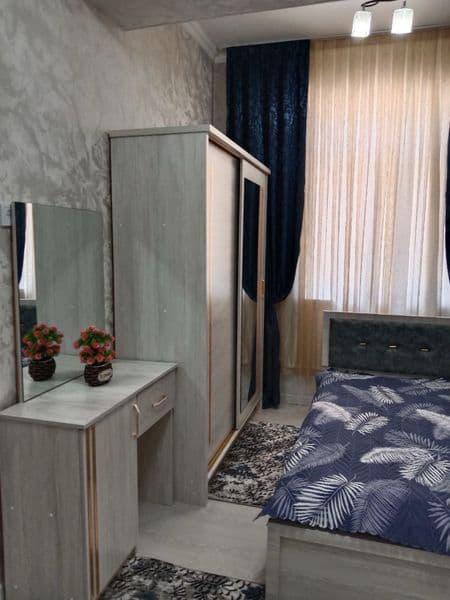 Район : Яшнабад 2/6/8<br />
Ориентир: Изатт Азиа хоусе<br />