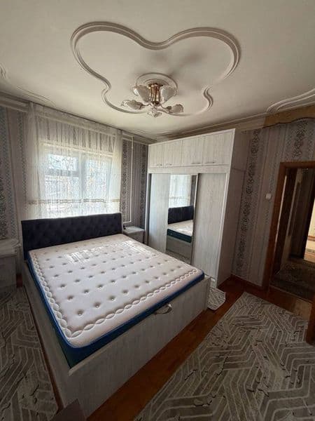 Manzili: Yunusobod 7 kvartl<br />
Moʻljali: Alfraganus  unve