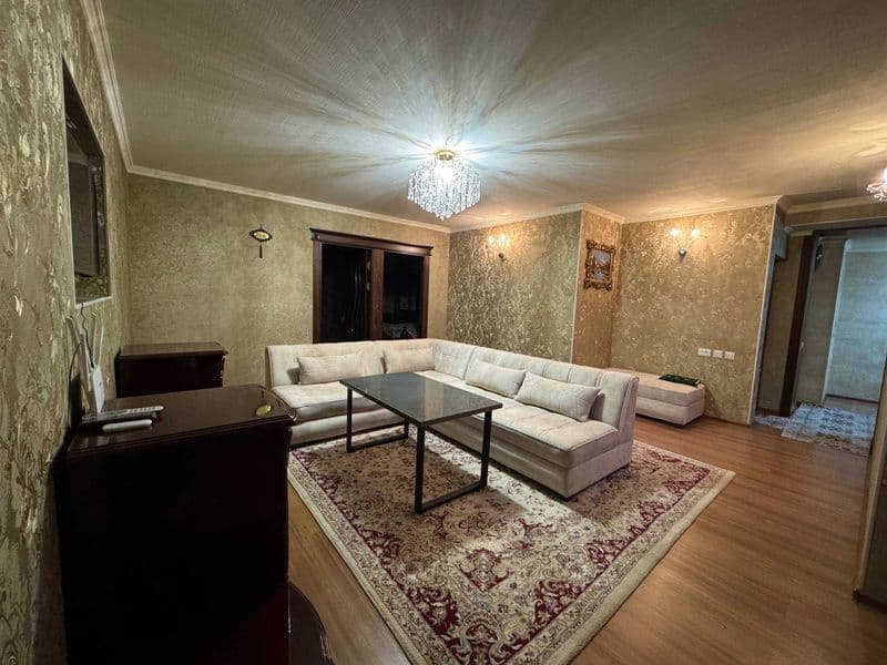 Сдается 3 комнатная квартира 90 кв.м.<br />
Укомплектована м