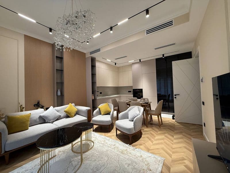 Элитный апартамент<br />
Район: Мирабад<br />
3/2/9<br />
Ти