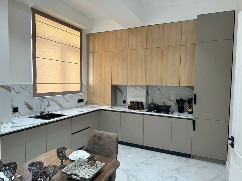 Maxtumquli Jk Neolife da neoklassika uslubidagi kvartira ham