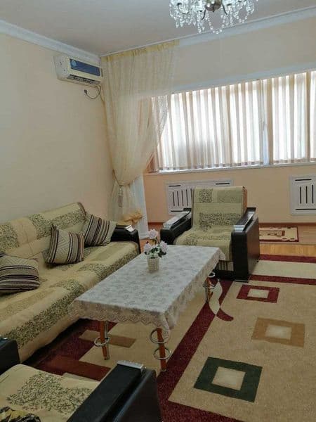 Сдается 3-х комнатная квартира в 3-м этаже 9-этажного дома в