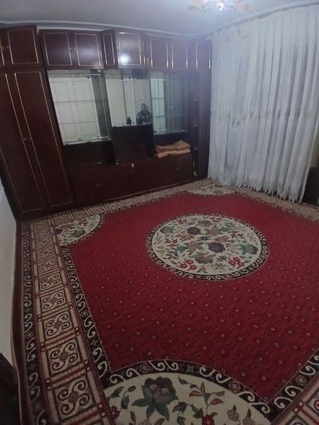 1 хонали жихозланган тоза квартира узоок муддатга. Огород па