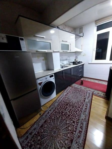 Олмазор туманида 2 этаж 4 хона хамма шароит бор 2та сан узел