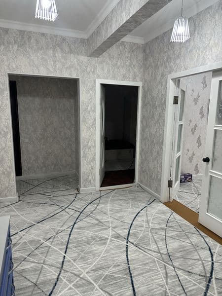 4 хонали янги тамирдан чиккан квартира ижарага берилади. Фақ — фото 2