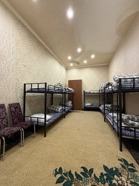 Faqat qizlar uchun yotoqhona,ijaraga<br />
BEZ Maklersiz <br