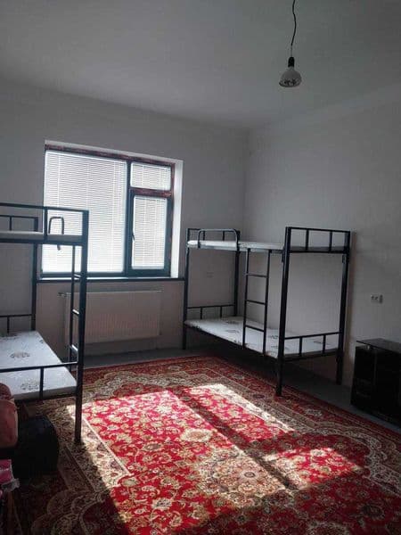 Yangi tashmi akademiya yonida peshkom 5 minutli yol qizlar u