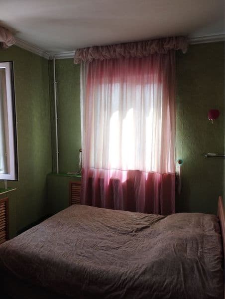 Продается<br />
Чиланзарский район<br />
Ц квартал<br />
Ори