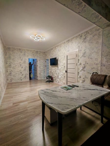 Chilonzor 8<br />
Oilaga Beriladi<br />
Yangi Remontdan Chiq — фото 3