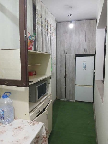 В квартире имеется: телевизор, холодильник, стиральная машин — фото 4