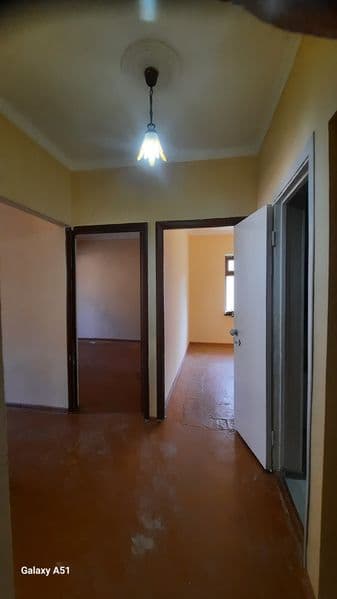 Срочно сдаётся Юнусабад-18  2/2/4 для семейным, квартира чис