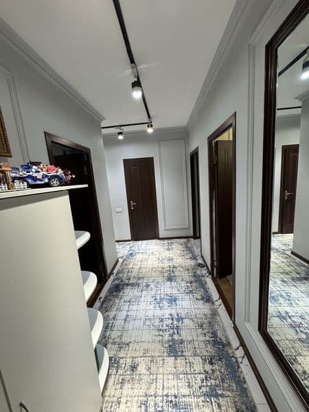 Choshtepa metroni birinchi bekati oilaga ona bolaga akuratni