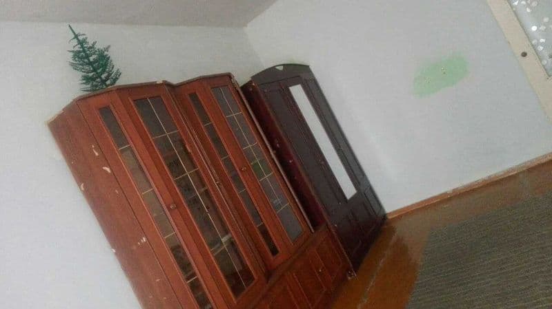 Аренда Чиланзар 16 1/4/4.<br />
Цена 200у.е.<br />
Ор-р Почт