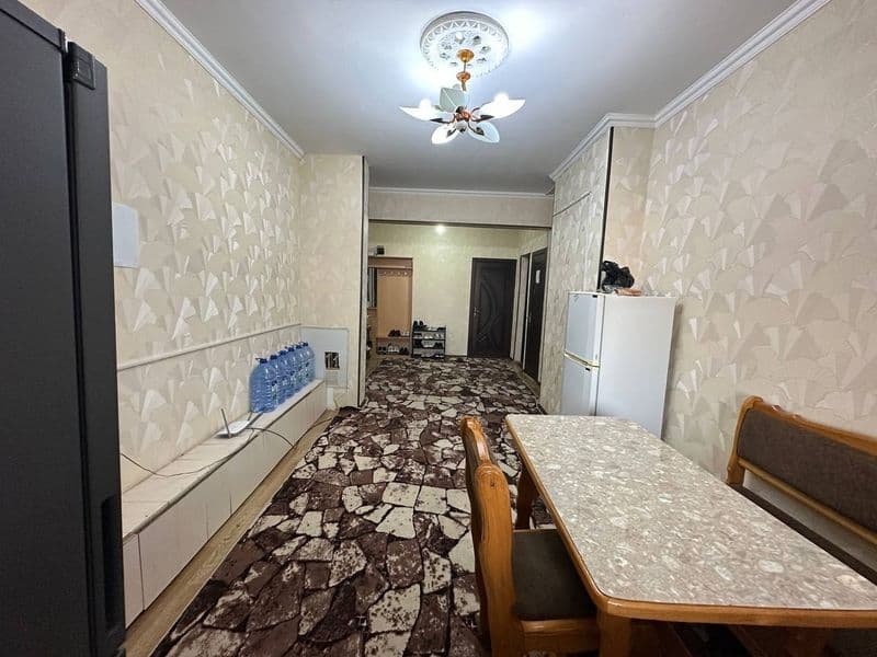 Hamma sharoiti bor.<br />
Faqat kirib yashaladi.<br />
Qizla — фото 4