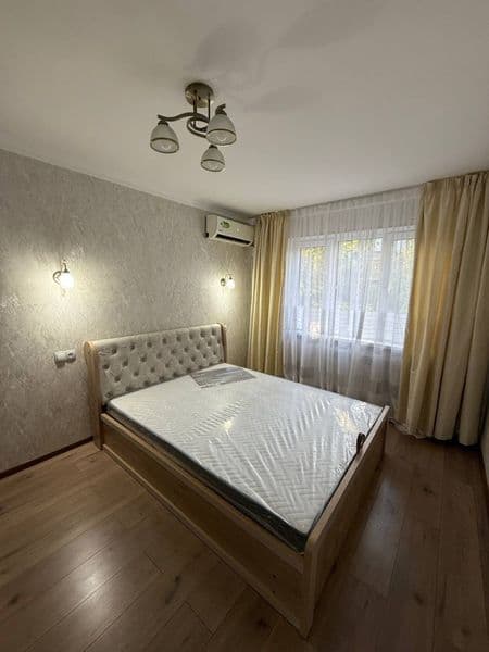 Сдается новая 1-комнатная квартира для одиночек или семейной