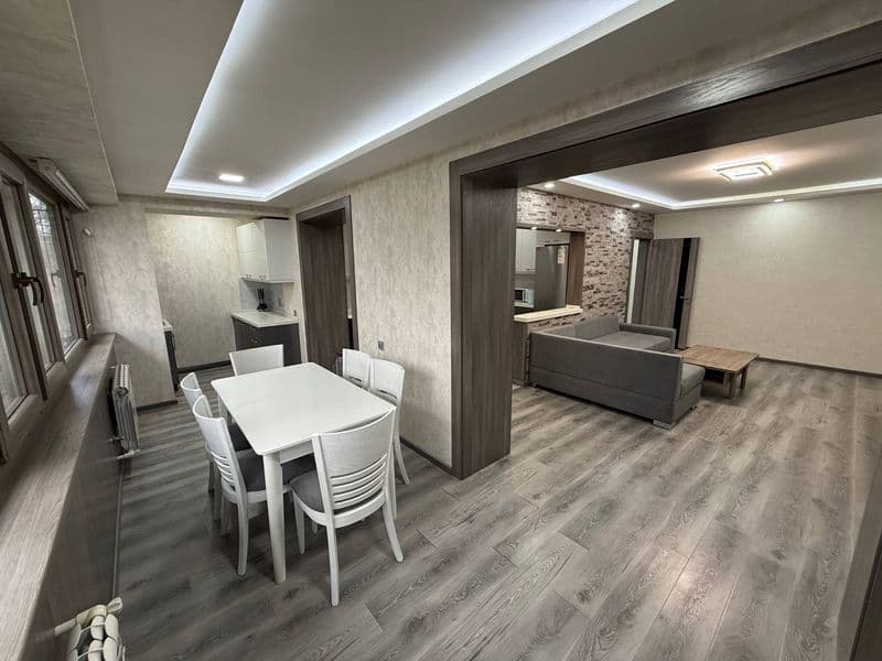 Сдается просторная 3-комнатная квартира с современным ремонт — фото 2