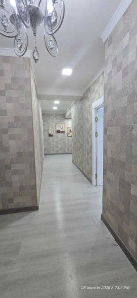 Сдаётся СВОЯ 4-х комнатная метро Шахристанская.<br />
С зала — фото 2