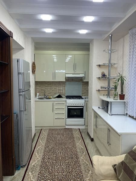 Сдаётся 3-комнатная квартира на длительный срок<br />
Без по — фото 4