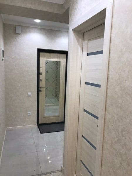 Parkent bozor roʻparasida 3 xonali shinam uy uzoq mudatga to