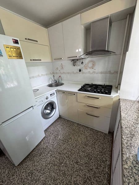 Аренда квартиры 1/2/4, 28 кв.м. Новомосковская — фото 2