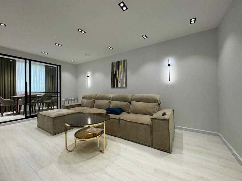 Сдаётся квартира на Яккасарайском районе‼️<br />
Ориентир - 