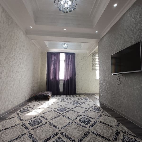 Kvartira  arenda Izzat azia hause da uzoq muddatga 2 xona 6-