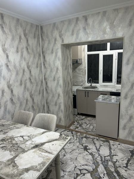 Сдаётся 1 комнатная квартира (переделанная на 2)<br />
Новый