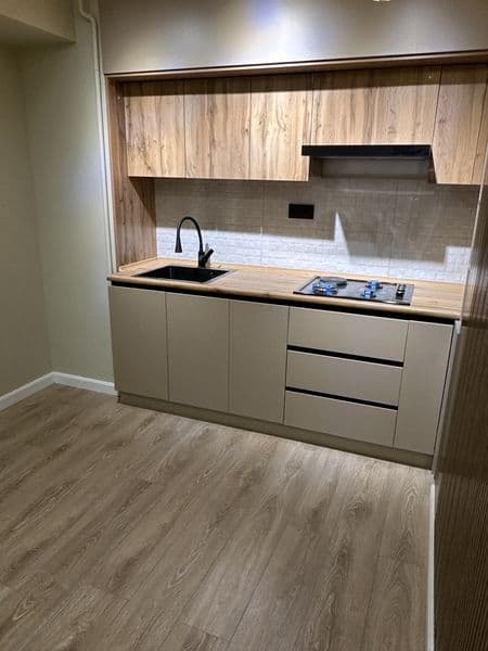 Arenda Ц2 Амир Темур хийобони <br />
2/3хона<br />
4-етаж<br