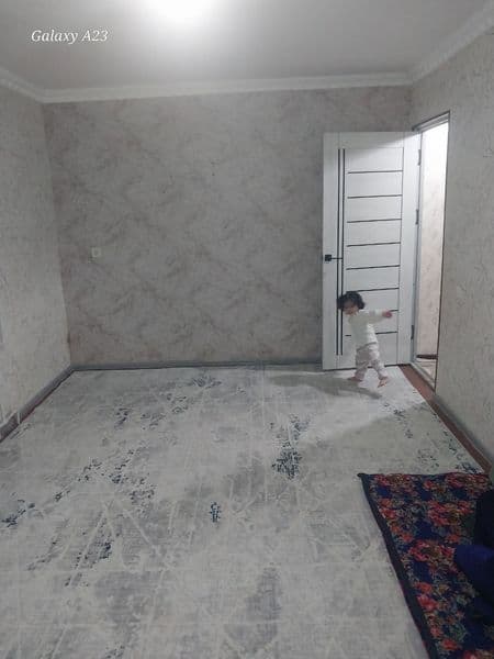 Срочно сдаётся 1.2.4 квартира ,фото реальное.двор тихий,зелё — фото 3