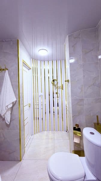 2 xonali<br />
Kvartira. Yangi tamirdan chiqqan. Odam yasham — фото 2