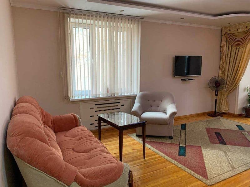 Я собственник. Сдаю на Ц-1 своё  4 ком квартиру переделанную — фото 4